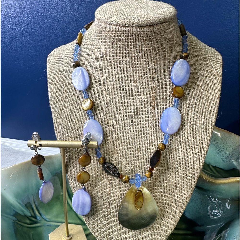 Tigers Eye Gemstone Beaded Necklace 16” & Clip on Earrings